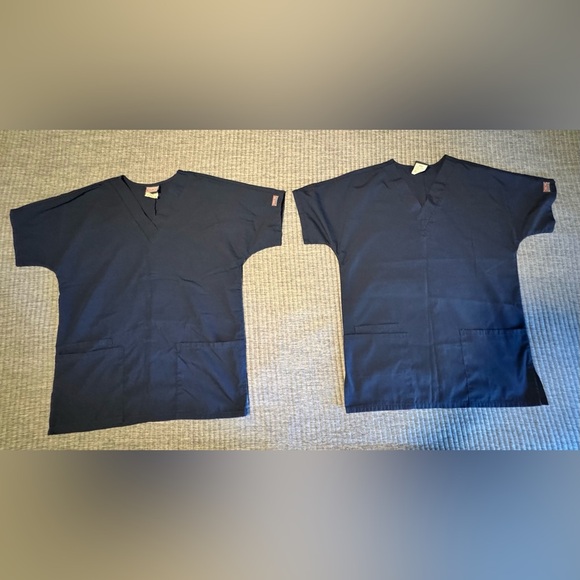 Set 2 Cherokee Workwear Navy Blue Scrubs Top,women unisex Size XXS - Picture 1 of 7